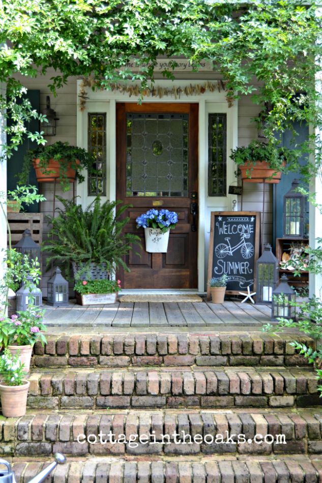 Monday Funday Feature :: Summer Living on the Porch :: Cottage in the Oaks