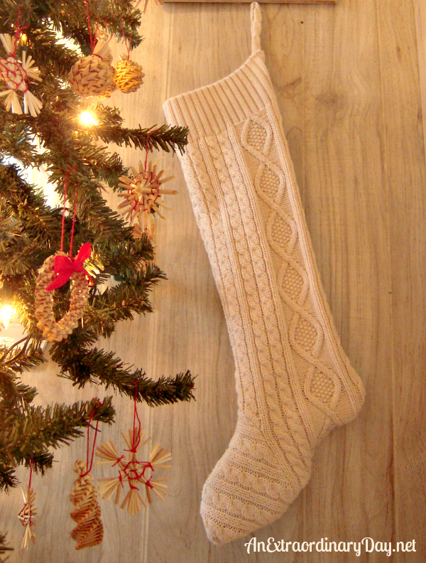 Beautiful Christmas SweaterStockingTutorial : AnExtraordinaryDay.net
