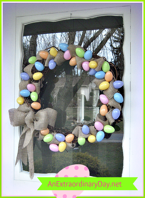 Quick & Easy Tutorial :: Grapevine & Burlap Easter Egg Wreath :: AnExtraordinaryDay.net