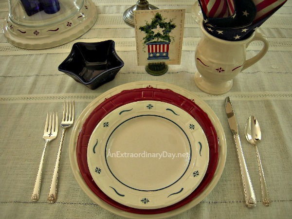Memorial Day Table Setting -- AnExtraordinaryDay.net
