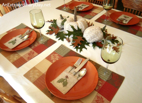 Dollar Store Table Setting :: Day 10 of #31Days :: Homespun Table Setting :: AnExtraordinaryDay.net