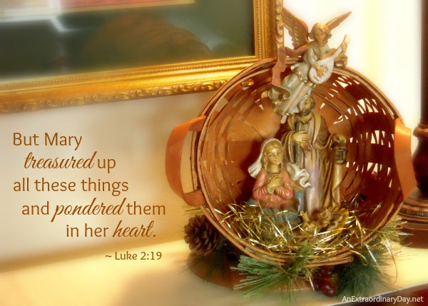 Mary Treasured All of These Things :: Luke 2:19 :: Printable :: 12 Days of Christmas :: AnExtraordinaryDay.net