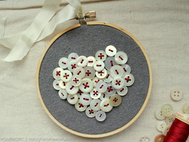 Vintage Button Heart by Carolyn's Homework :: A Project Inspire{d} Feature at AnExtraordinaryDay.net
