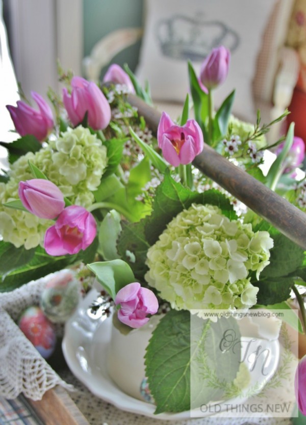 Easter Centerpiece from Old Things New - a Project Inspired feature at AnExtraordinaryDay.net