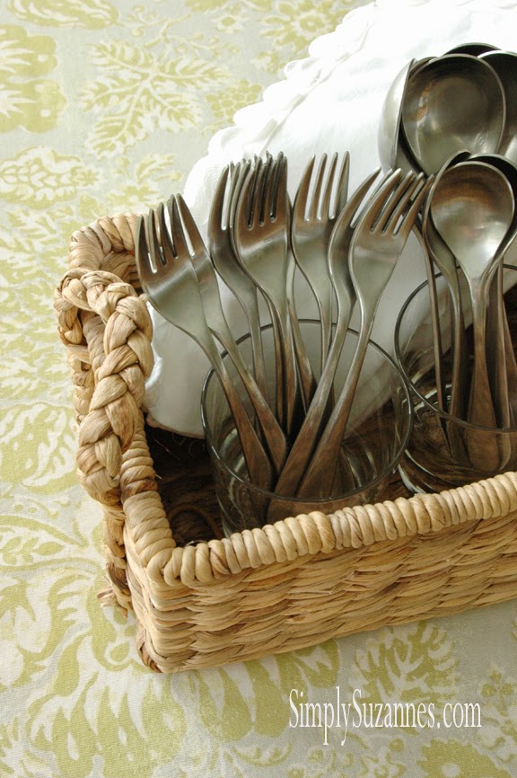 Easy Summer Entertaining with Seagrass by Simply Suzannes a Project Inspired Feature at AnExtraordinaryDay.net
