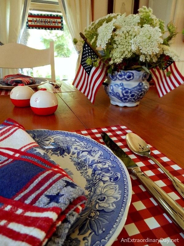 Simple red. white and blue patriotic tablescape :: AnExtraordinaryDay.net