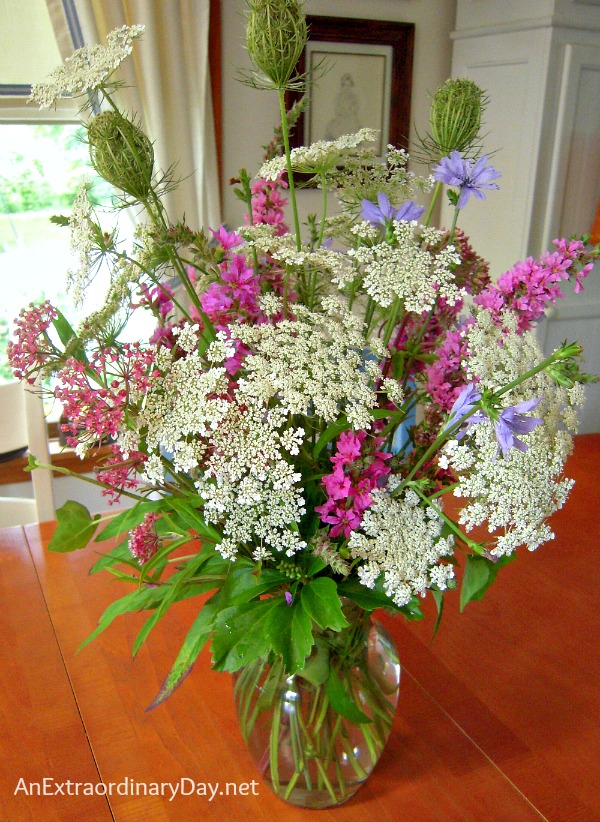 Easy Wildflower Bouquet by AnExtraordinaryDay.net
