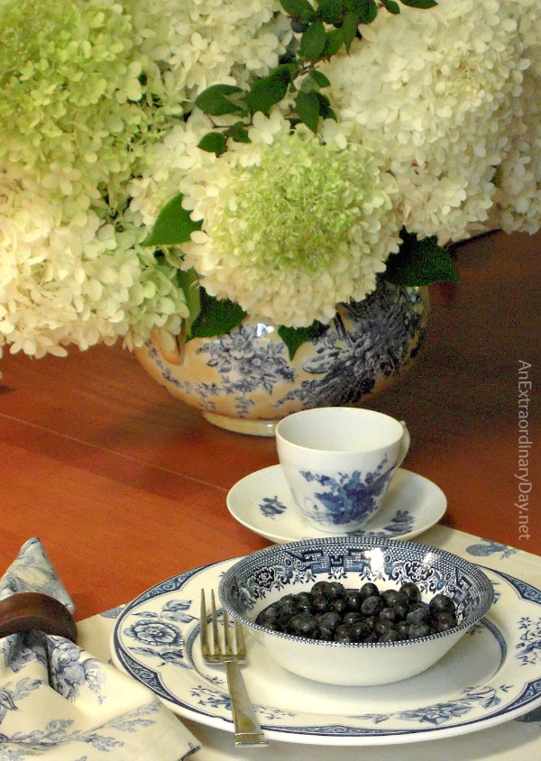 Blueberry Tablescape with Hydrangeas :: AnExtraordinaryDay.net