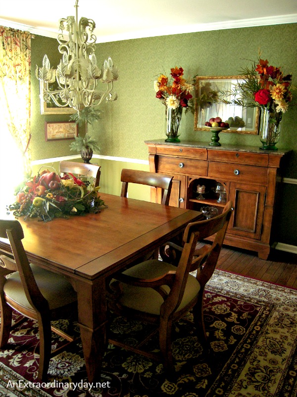 Lovely Home Tour :: Jewel Tones of Fall :: Dining Room