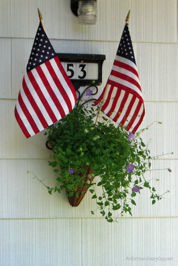 American Flags in a Flower Wall Basket :: Patriotic Holiday Decorating Ideas