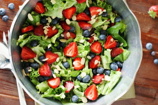 Strawberry-Blueberry-and-Greens-Salad-with-Honey-Vinaigrette 4