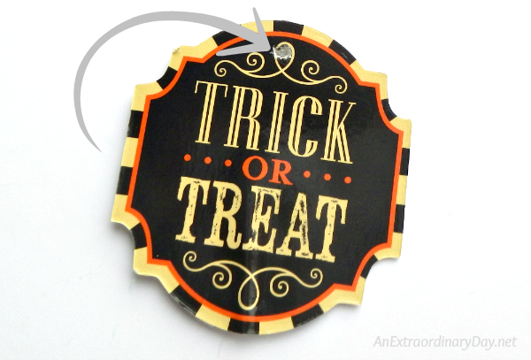 Easy Trick or Treat Mason Jar Candy Holder with Trick or Treat Tag