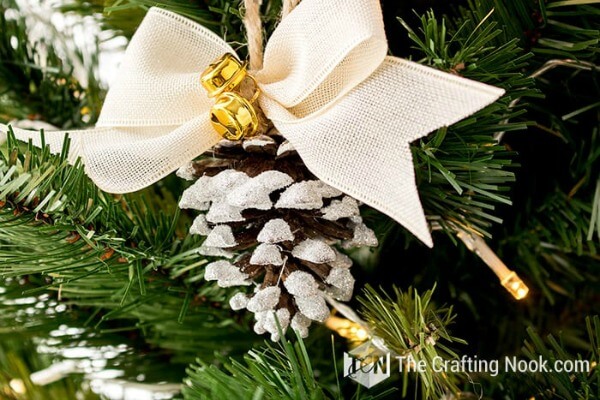 How to Make Frosted Pinecone Christmas Tree Ornaments - DIY Beautify -  Creating Beauty at Home