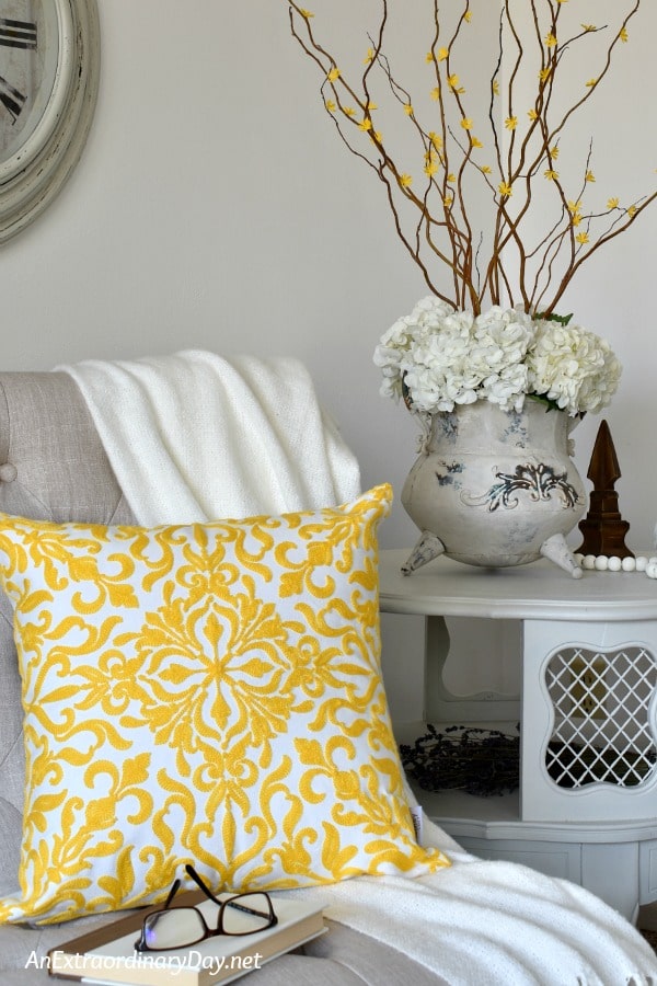 https://anextraordinaryday.net/wp-content/uploads/2019/03/Gorgeous-Yellow-and-White-Castleberry-IndoorOutdoor-Cotton-Throw-Pillow-to-Complement-my-Spring-Styled-French-Country-Decor-AnExtraordinaryDay.net_.jpg